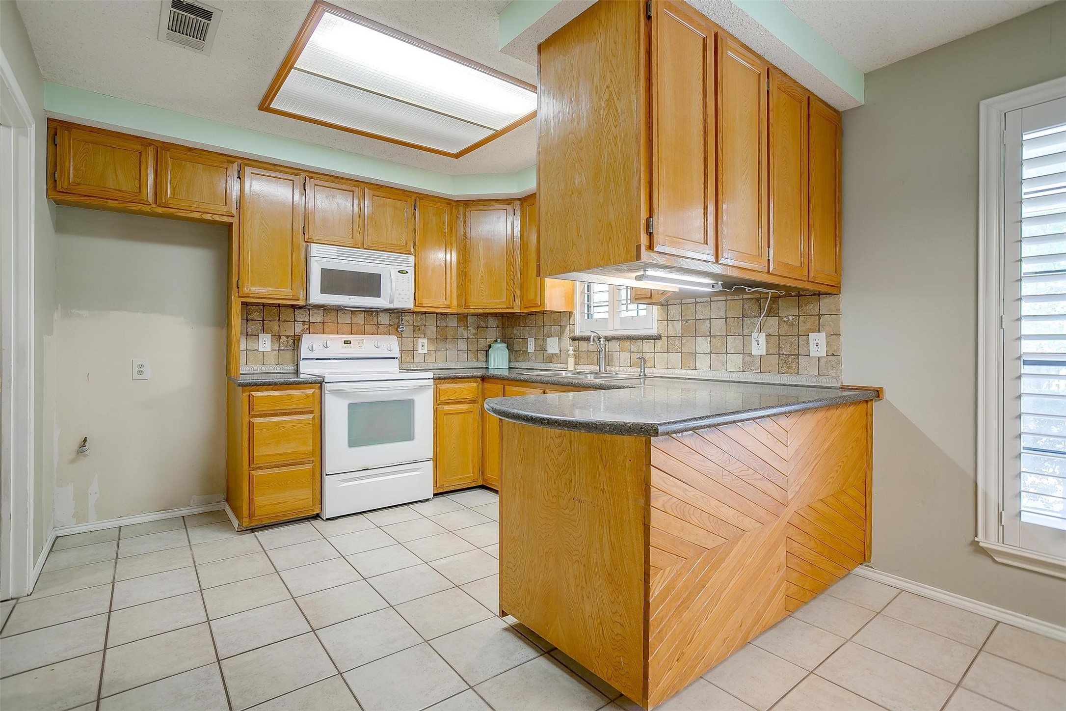418 Country Meadow Drive Mansfield TX 76063