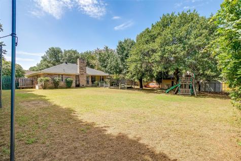 418 Country Meadow Drive Mansfield TX 76063
