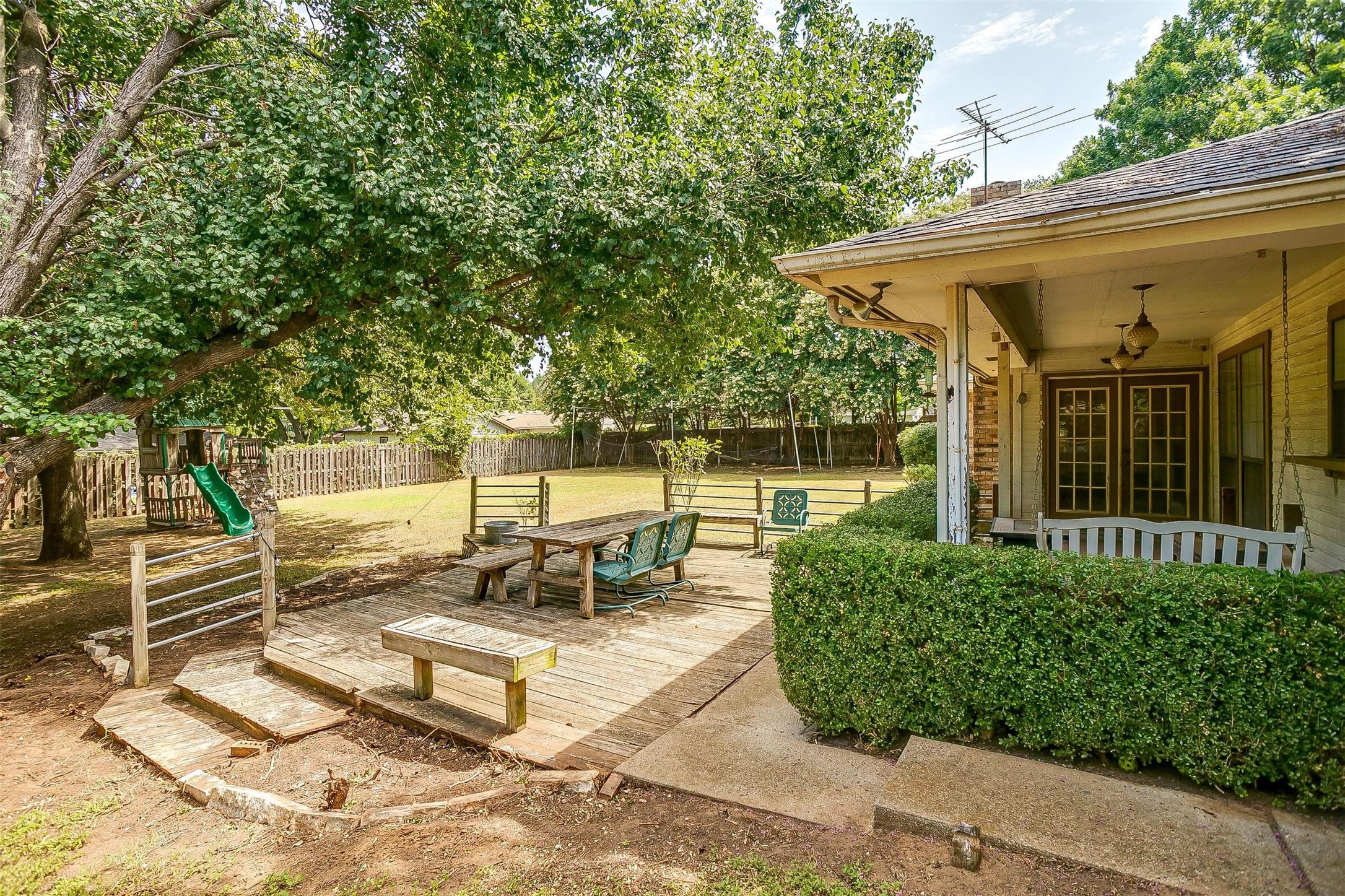 418 Country Meadow Drive Mansfield TX 76063