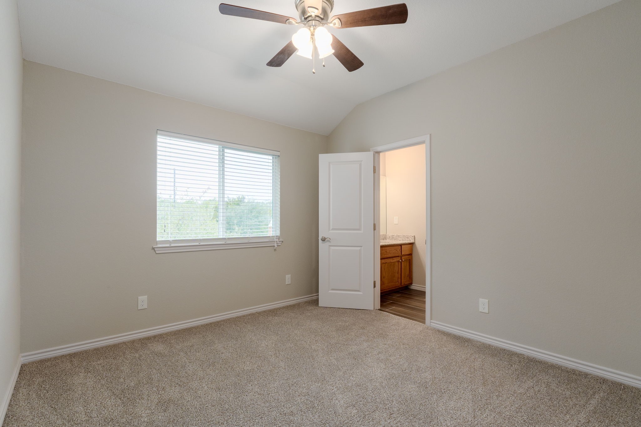 320 Sunrise Lampasas TX 76550