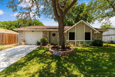 426 S Holiday Drive Grand Prairie TX 75052