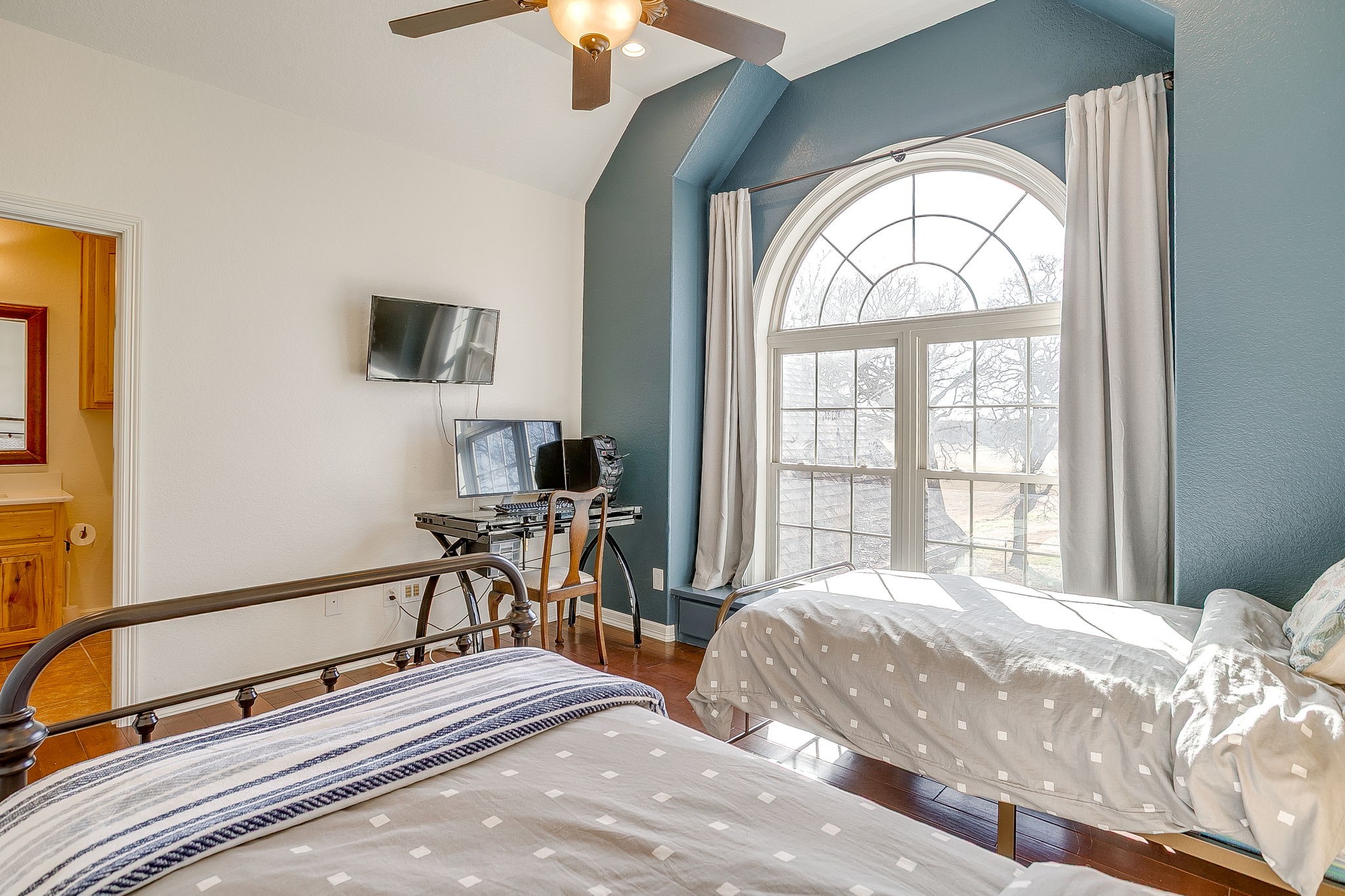 2608 Turkey Creek Road Mineral Wells TX 76067
