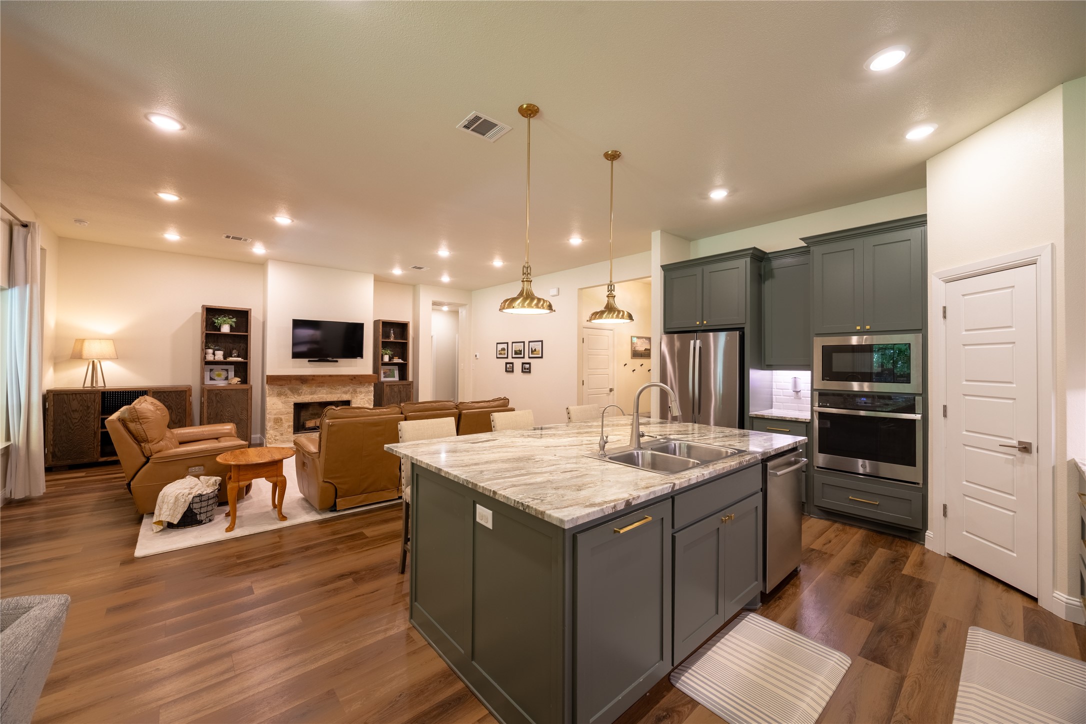 354 Glade Valley Azle TX 76020