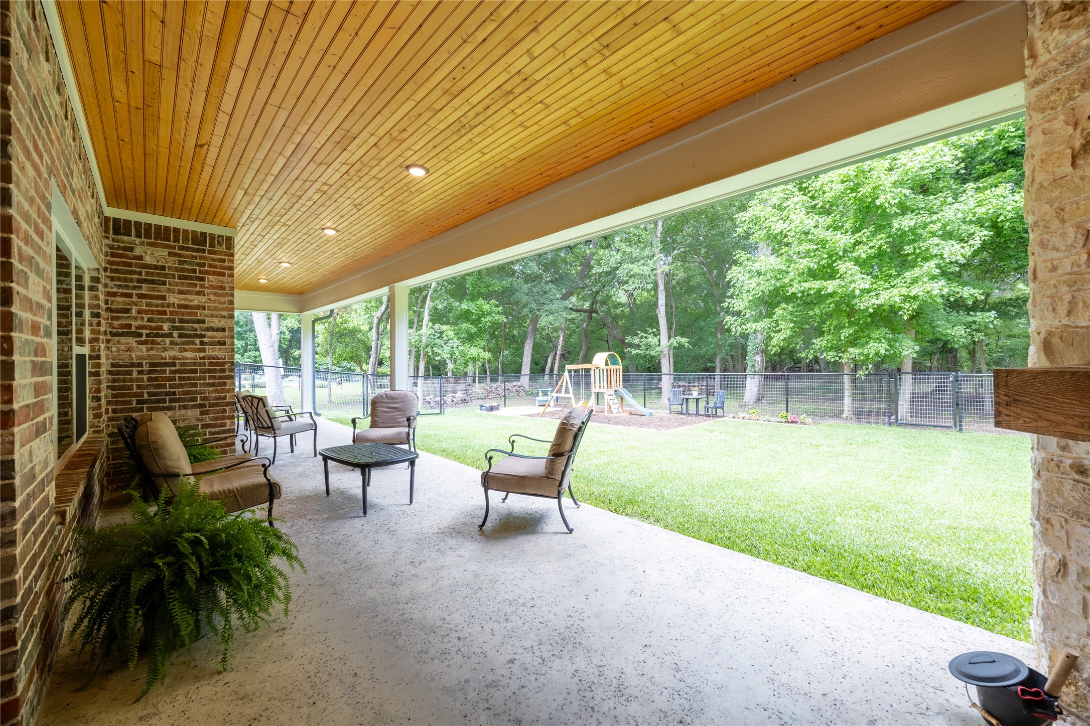 354 Glade Valley Azle TX 76020