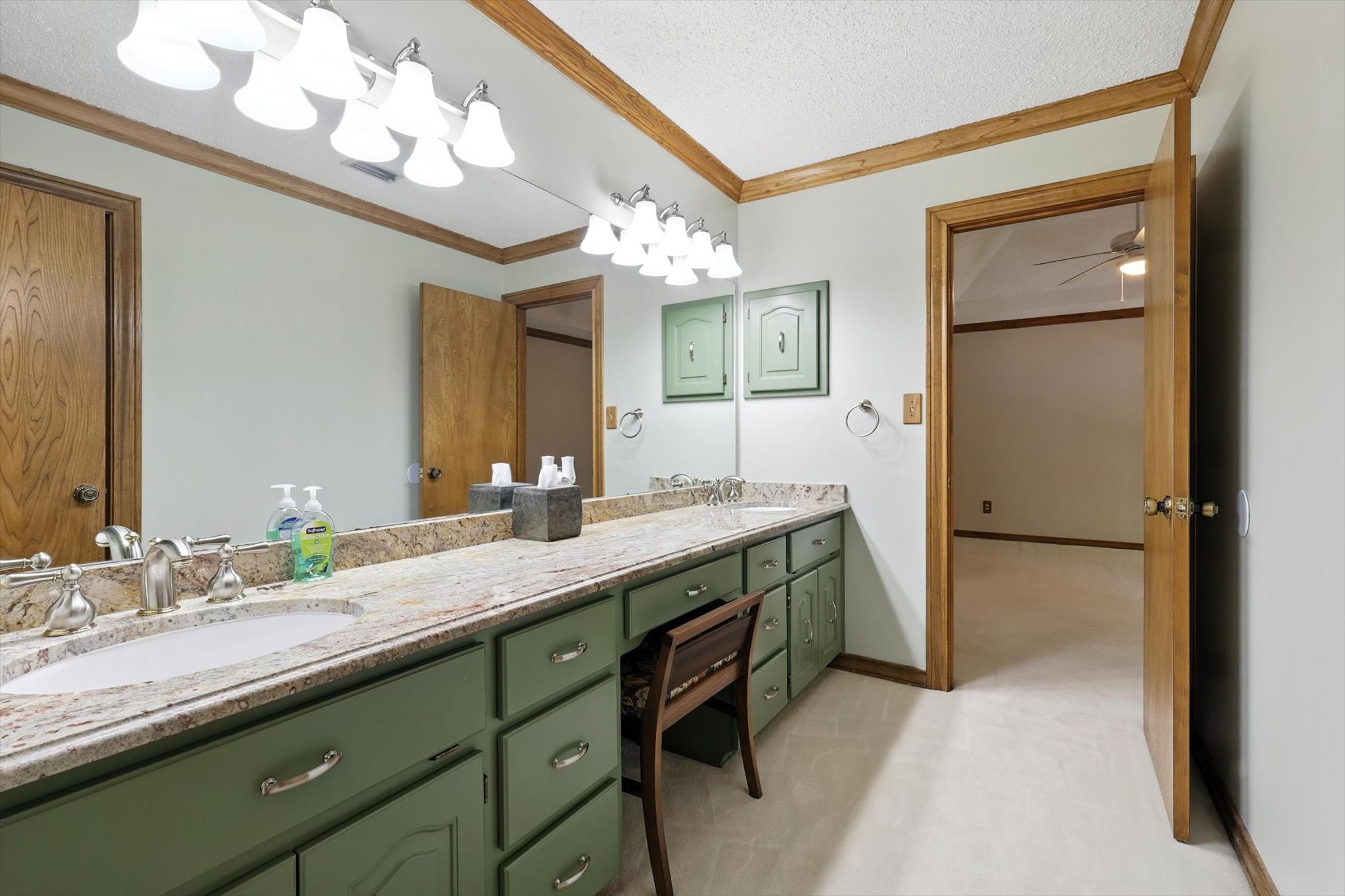 2202 Lakeforest Drive Weatherford TX 76087