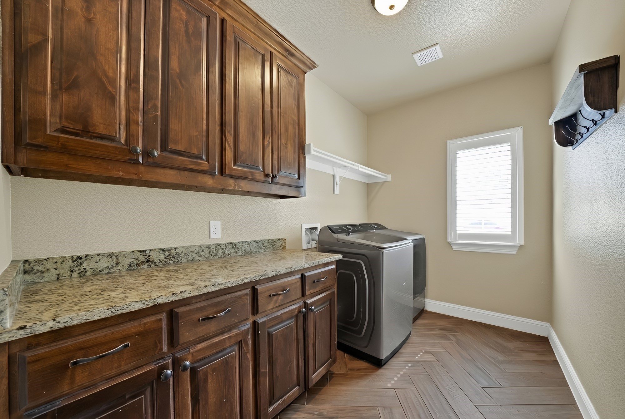 10709 County Road 507 Venus TX 76084