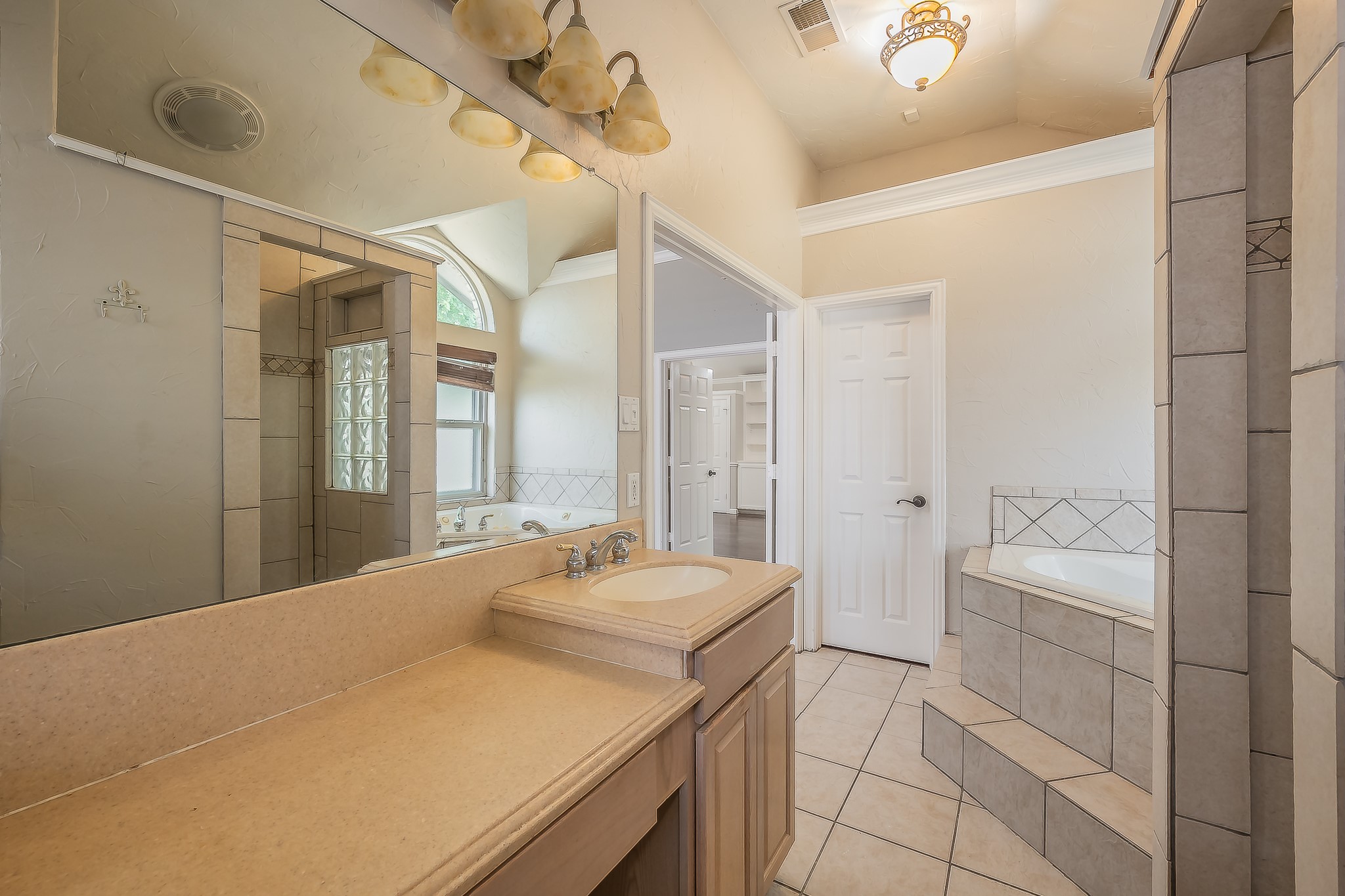 520 Kelley Court Fort Worth TX 76120