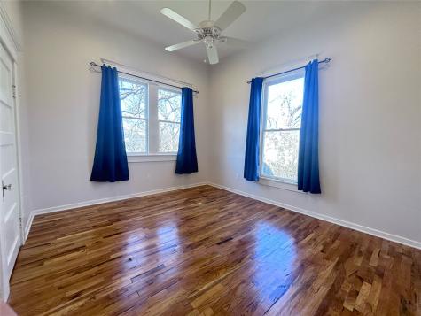 931 N 12th Street Waco TX 76707