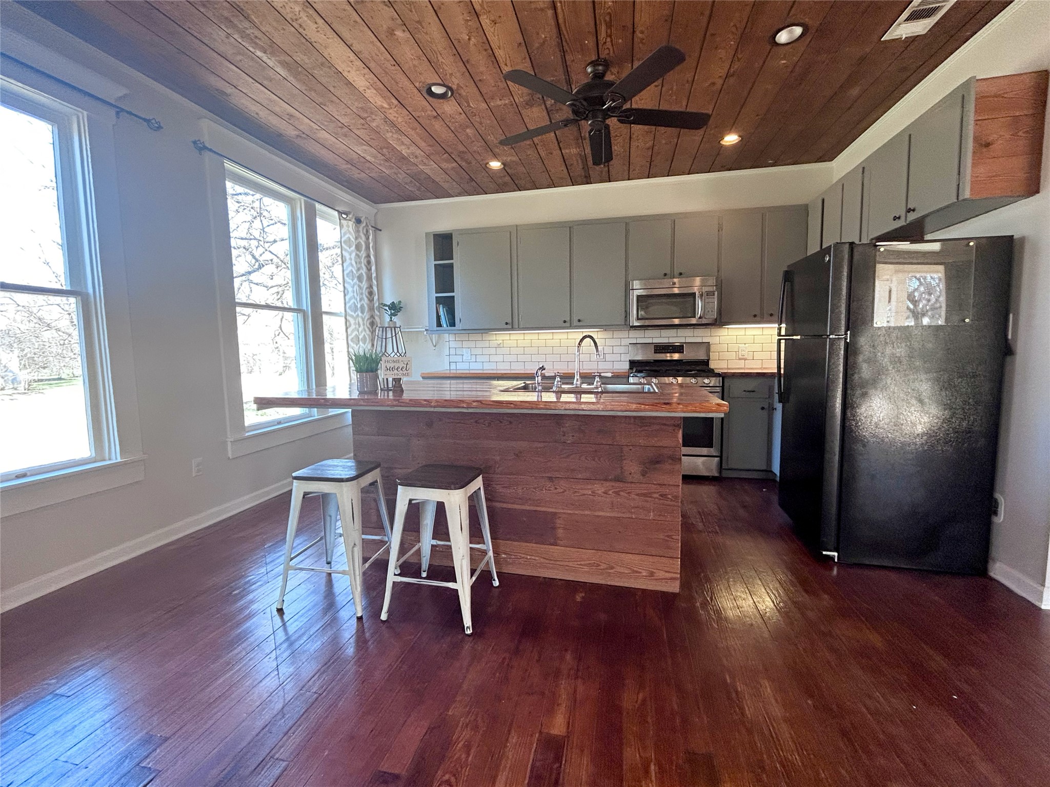 931 N 12th Street Waco TX 76707