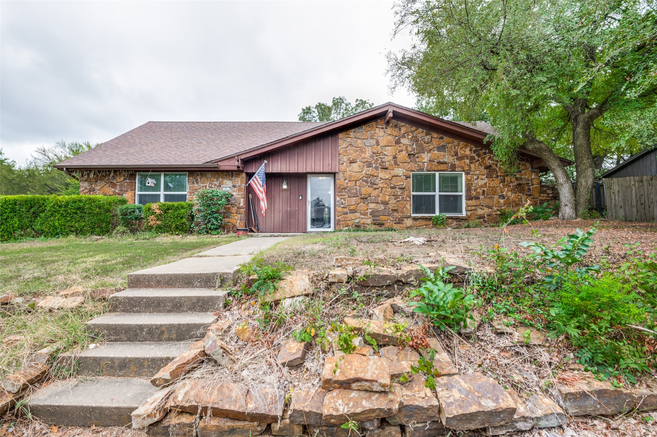 1914 Jamaica Lane Sherman TX 75092