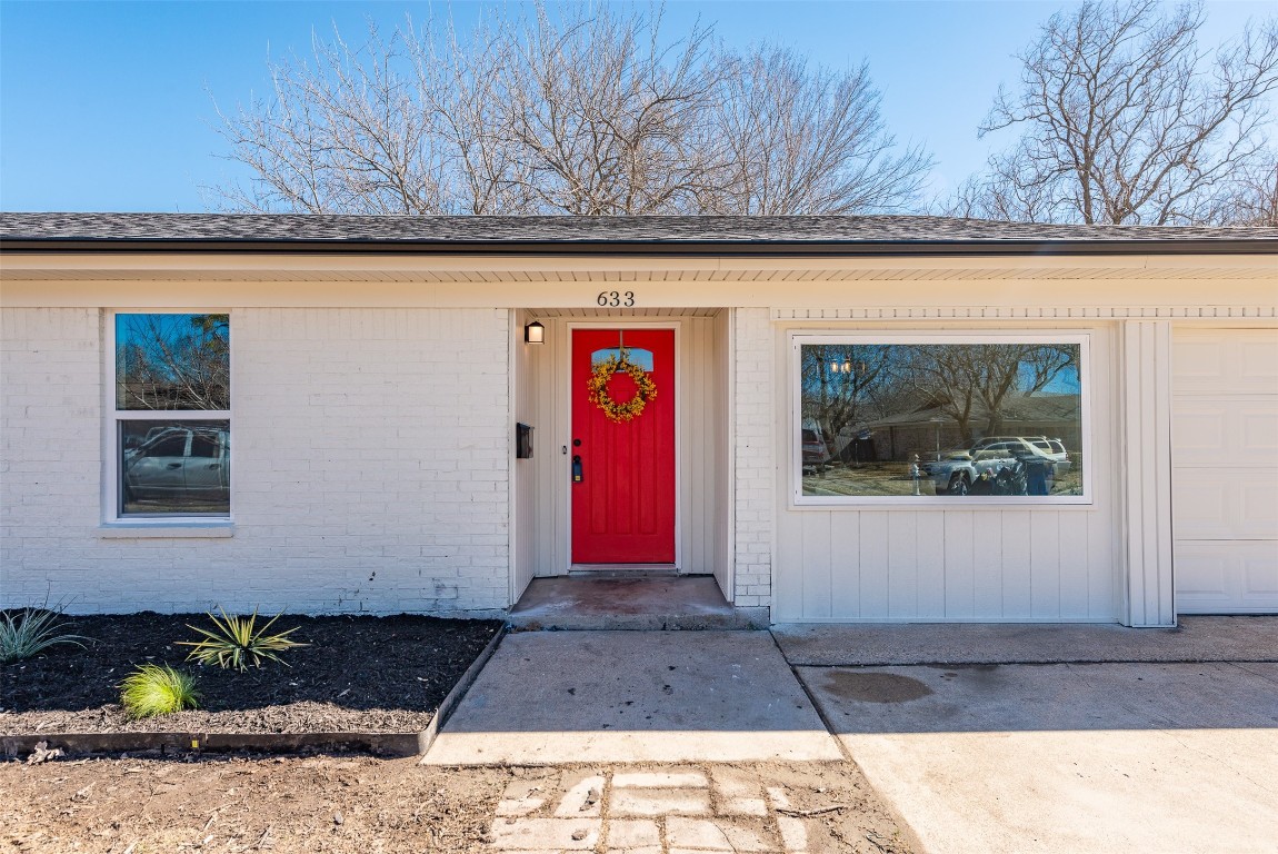 633 Lynnewood Avenue Burleson TX 76028