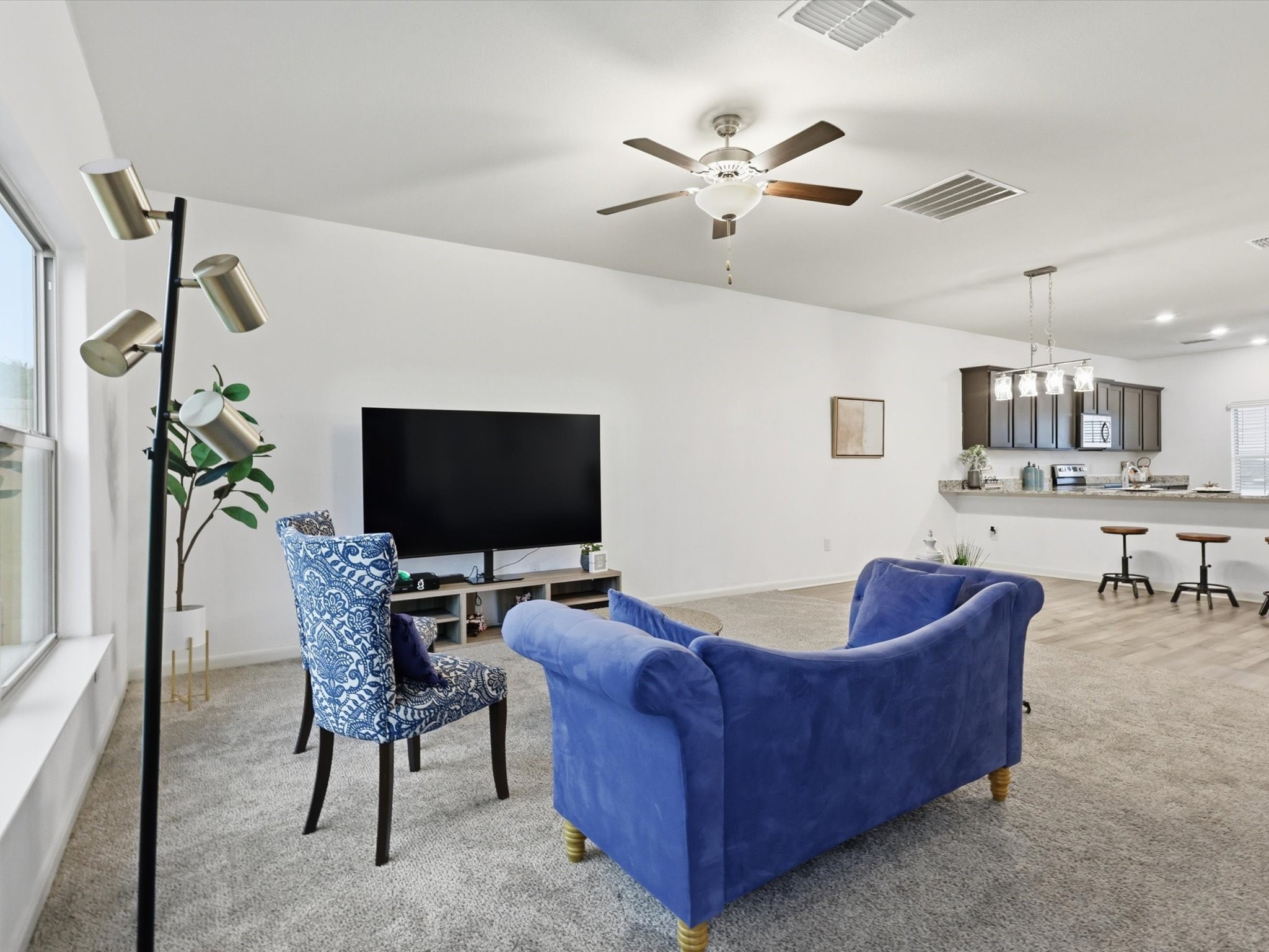 104 Saloon Cove W Newark TX 76071