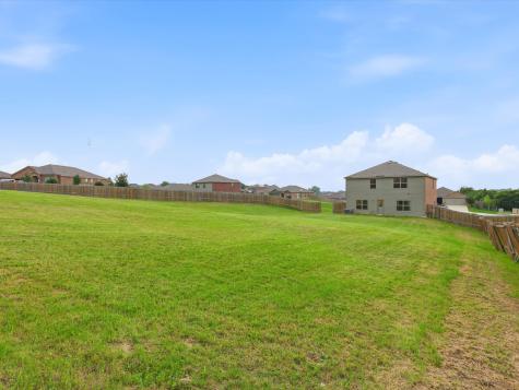 104 Saloon Cove W Newark TX 76071
