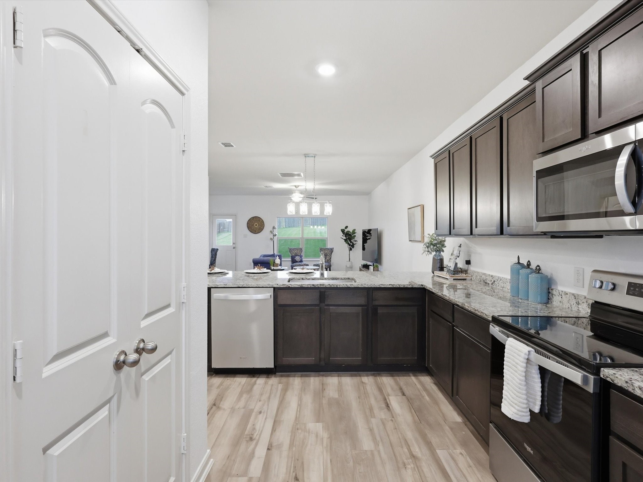 104 Saloon Cove W Newark TX 76071