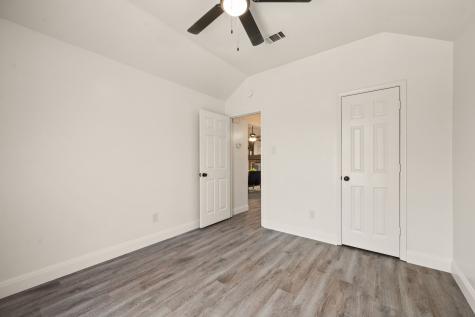 6913 Indiana Avenue Fort Worth TX 76137