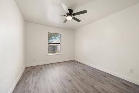 6913 Indiana Avenue Fort Worth TX 76137