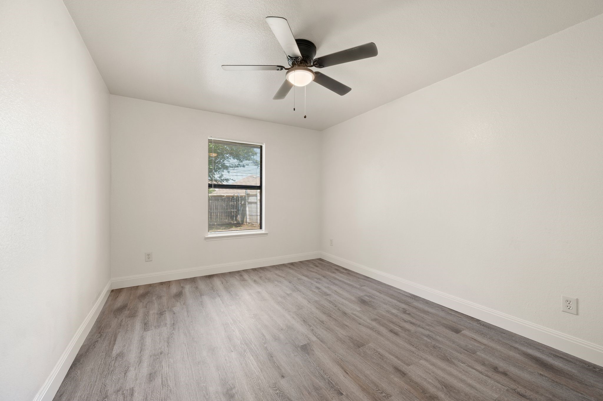 6913 Indiana Avenue Fort Worth TX 76137