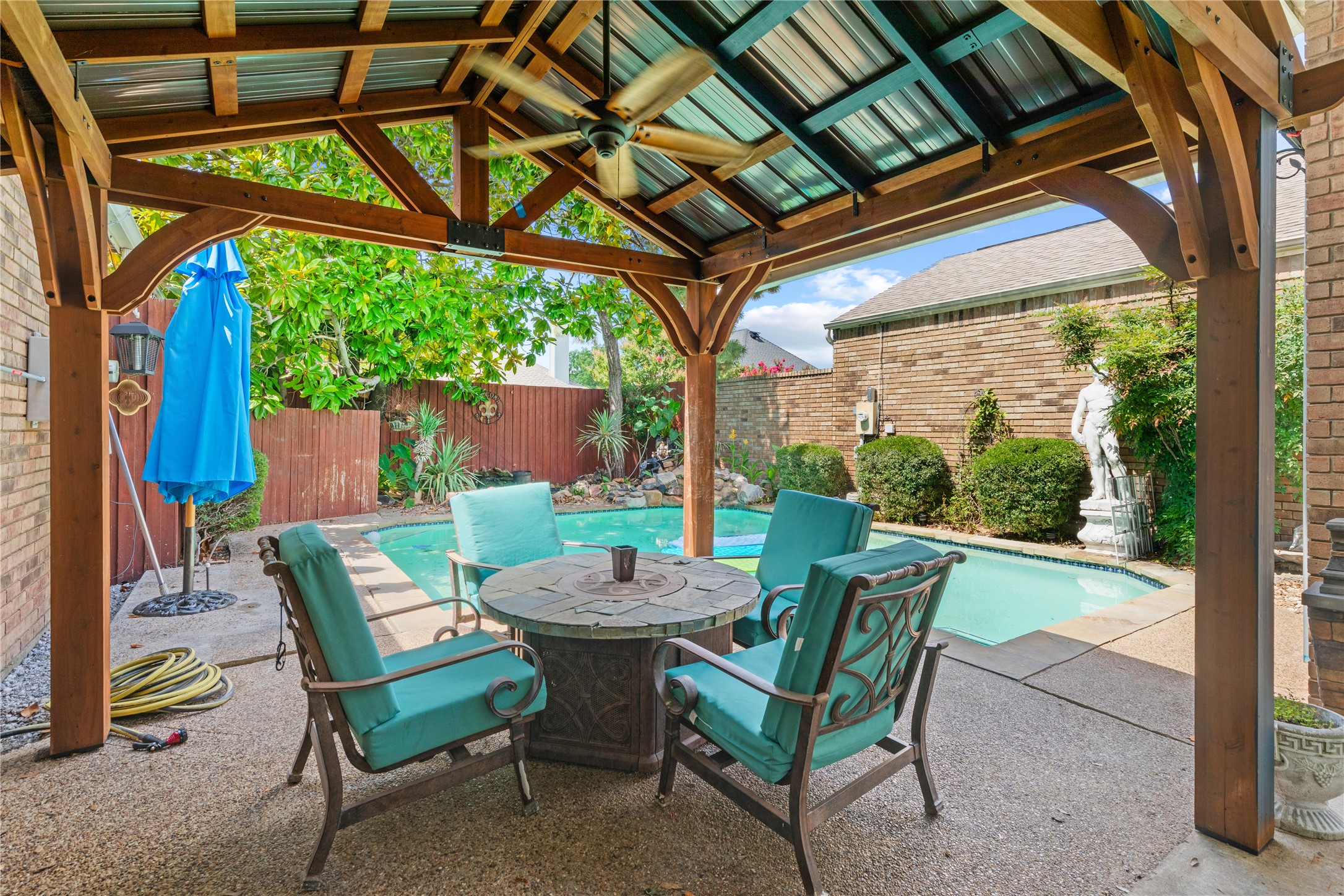 2707 Garden Springs Drive Richardson TX 75082