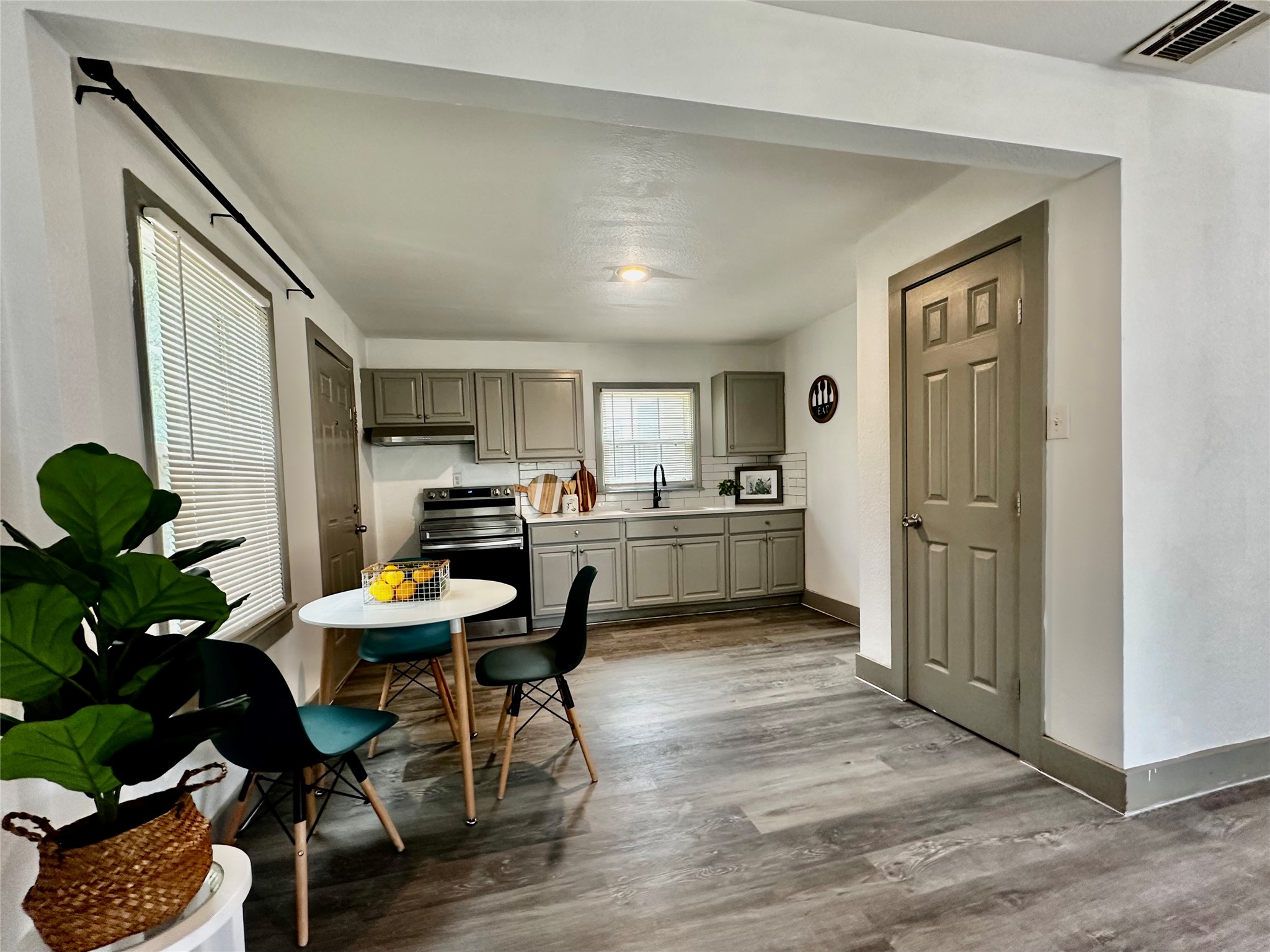 3613 Castleman Street Fort Worth TX 76119
