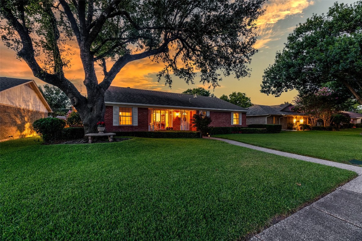 11117 Carissa Drive Dallas TX 75218