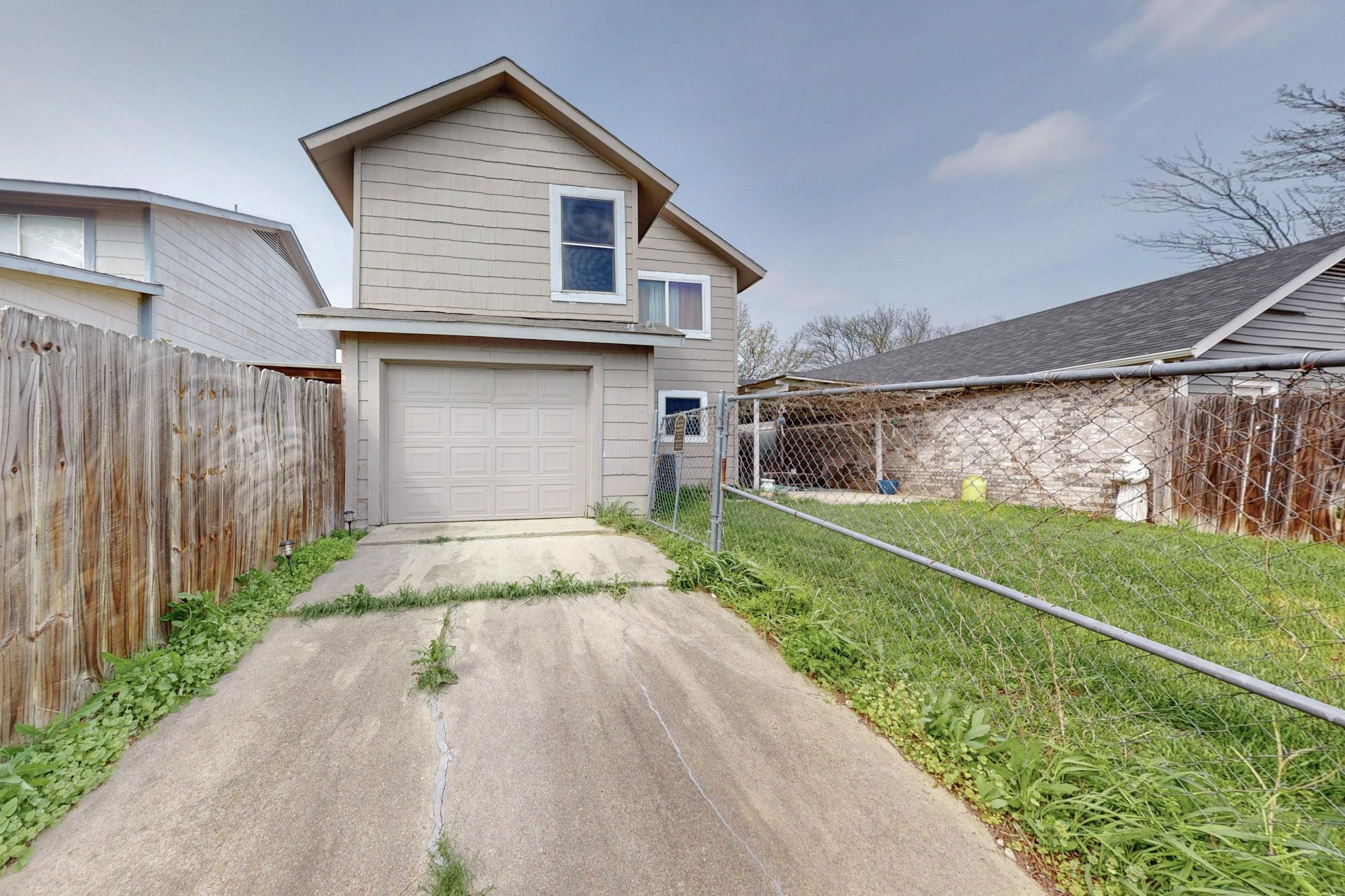 9945 Pack Saddle Trail Fort Worth TX 76108