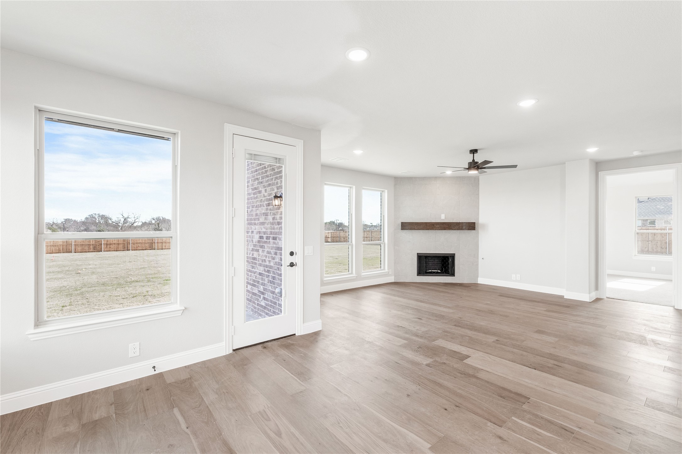 590 Crystal Lake Lane Red Oak TX 75154