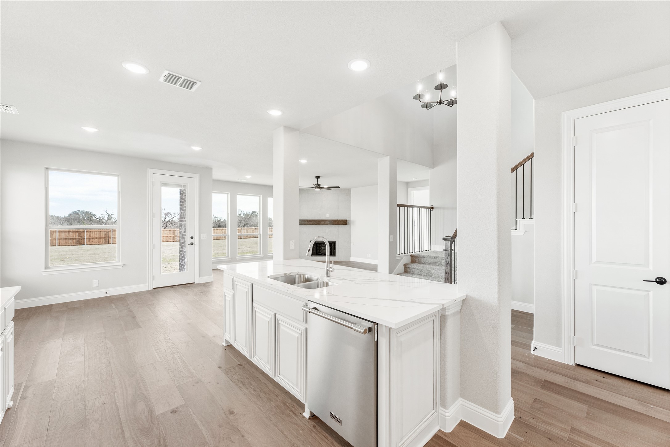 590 Crystal Lake Lane Red Oak TX 75154