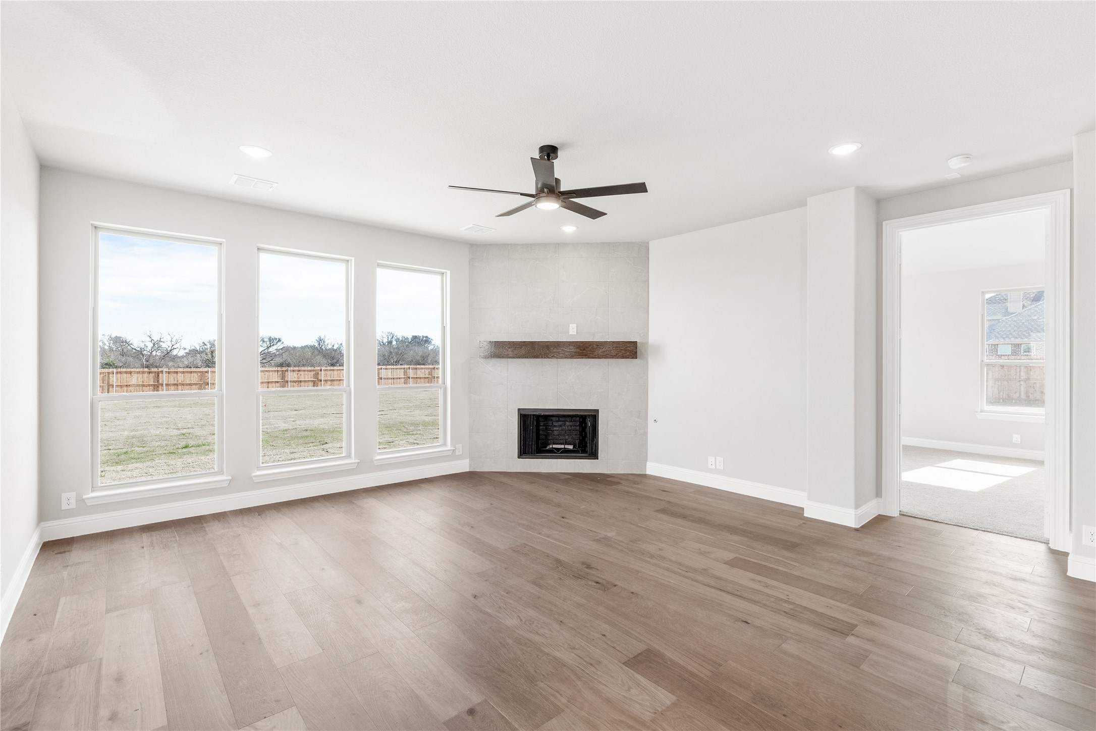 590 Crystal Lake Lane Red Oak TX 75154