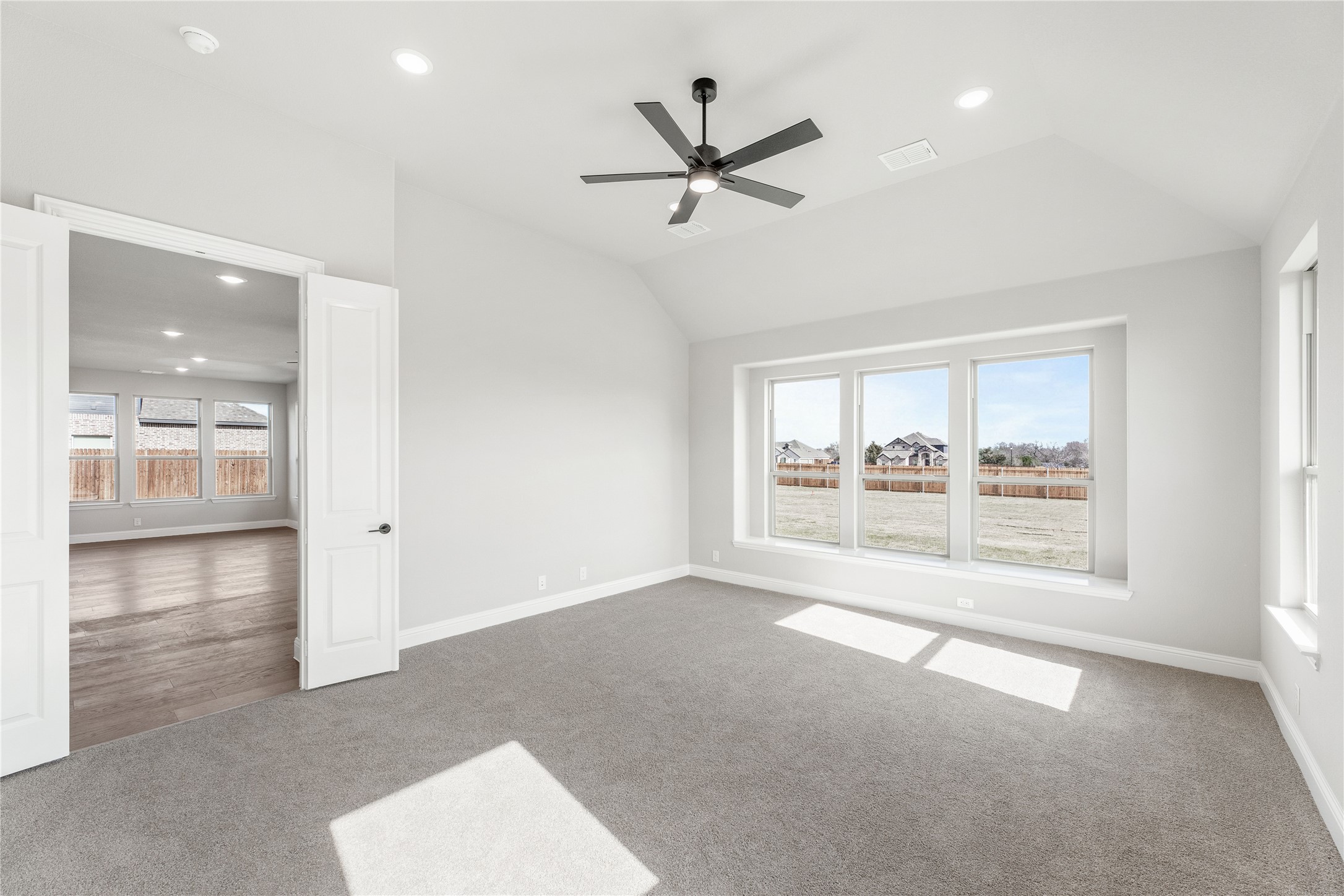 590 Crystal Lake Lane Red Oak TX 75154