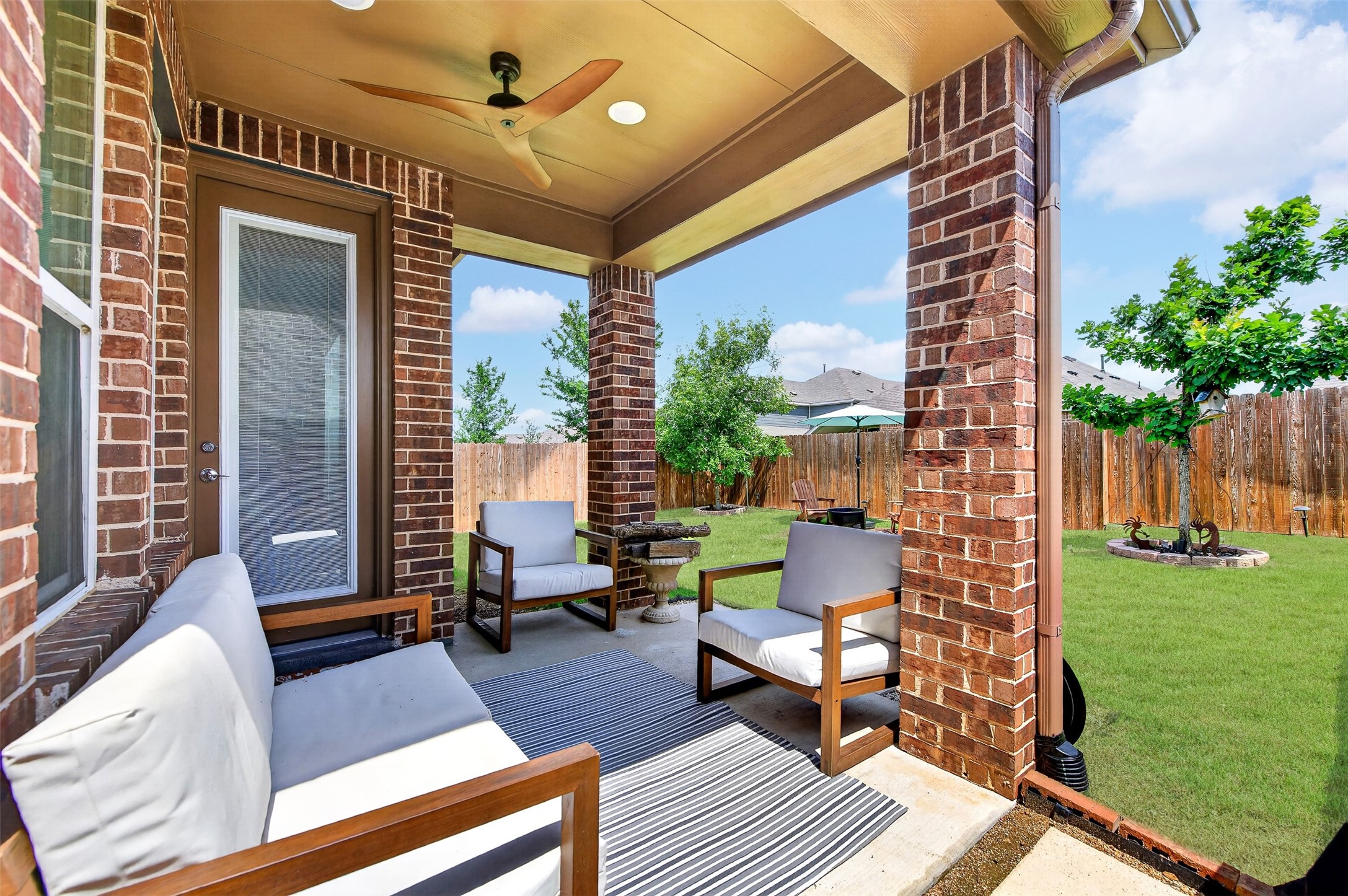 1826 Eagle Landing Van Alstyne TX 75495