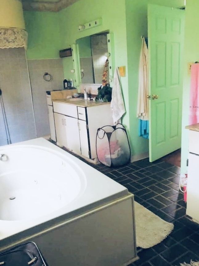 1005 S Access Road Clyde TX 79510