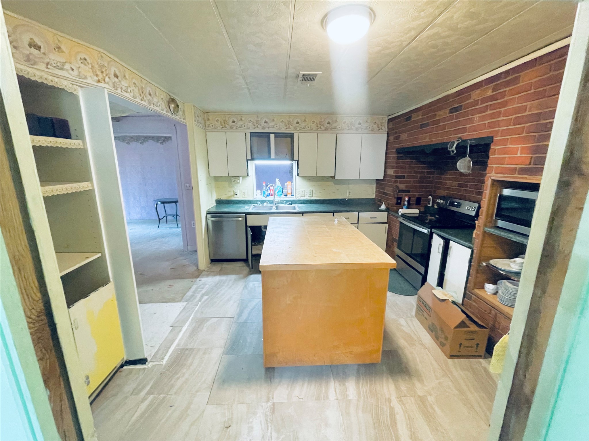1005 S Access Road Clyde TX 79510