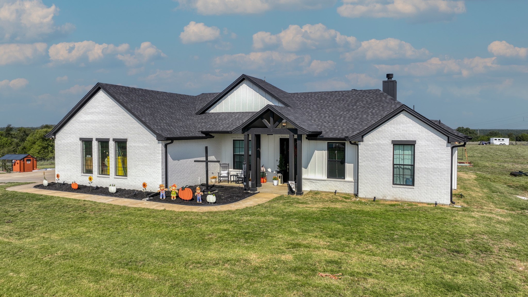 220 La Cresta Lane Mineral Wells TX 76067