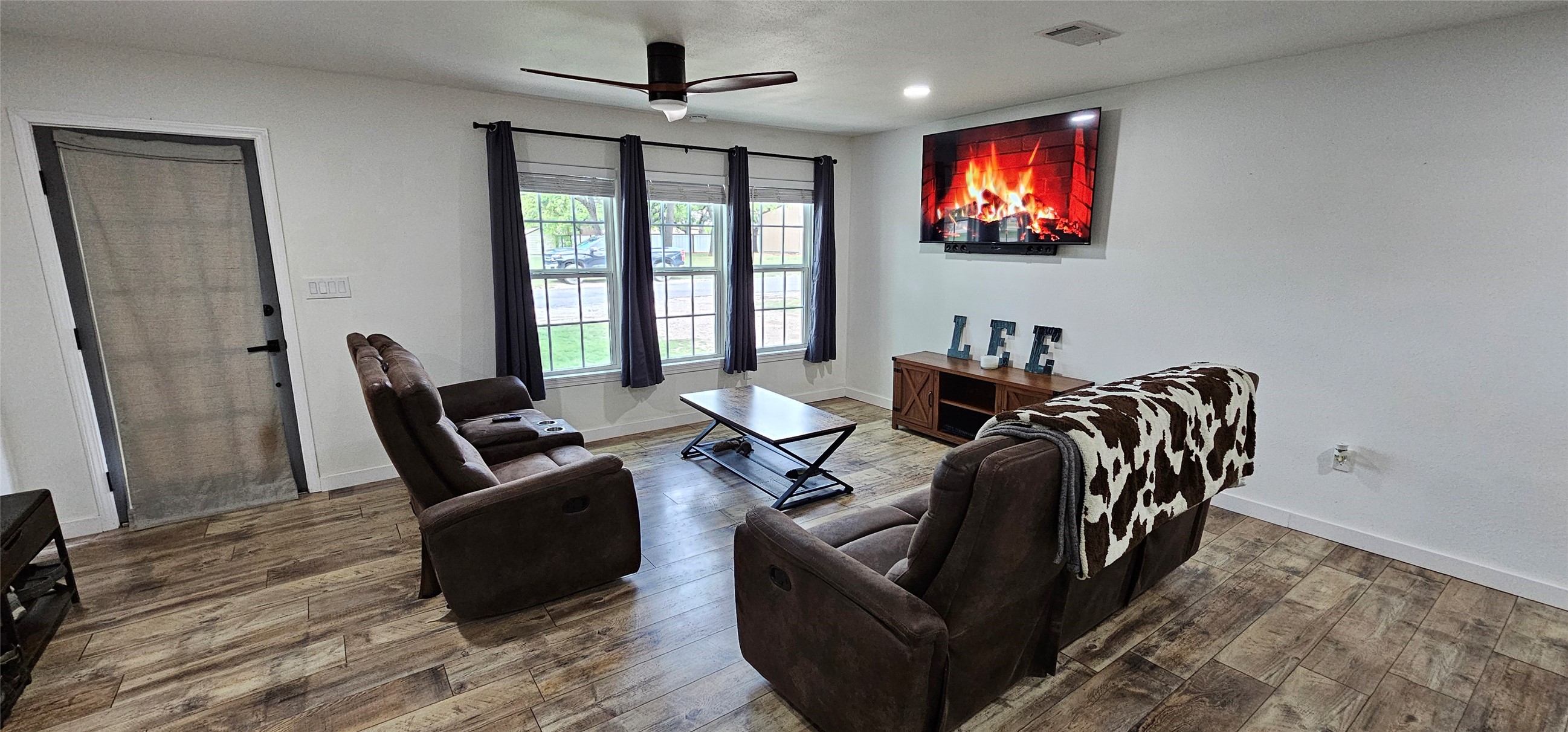 225 S Avenue D Cross Plains TX 76443