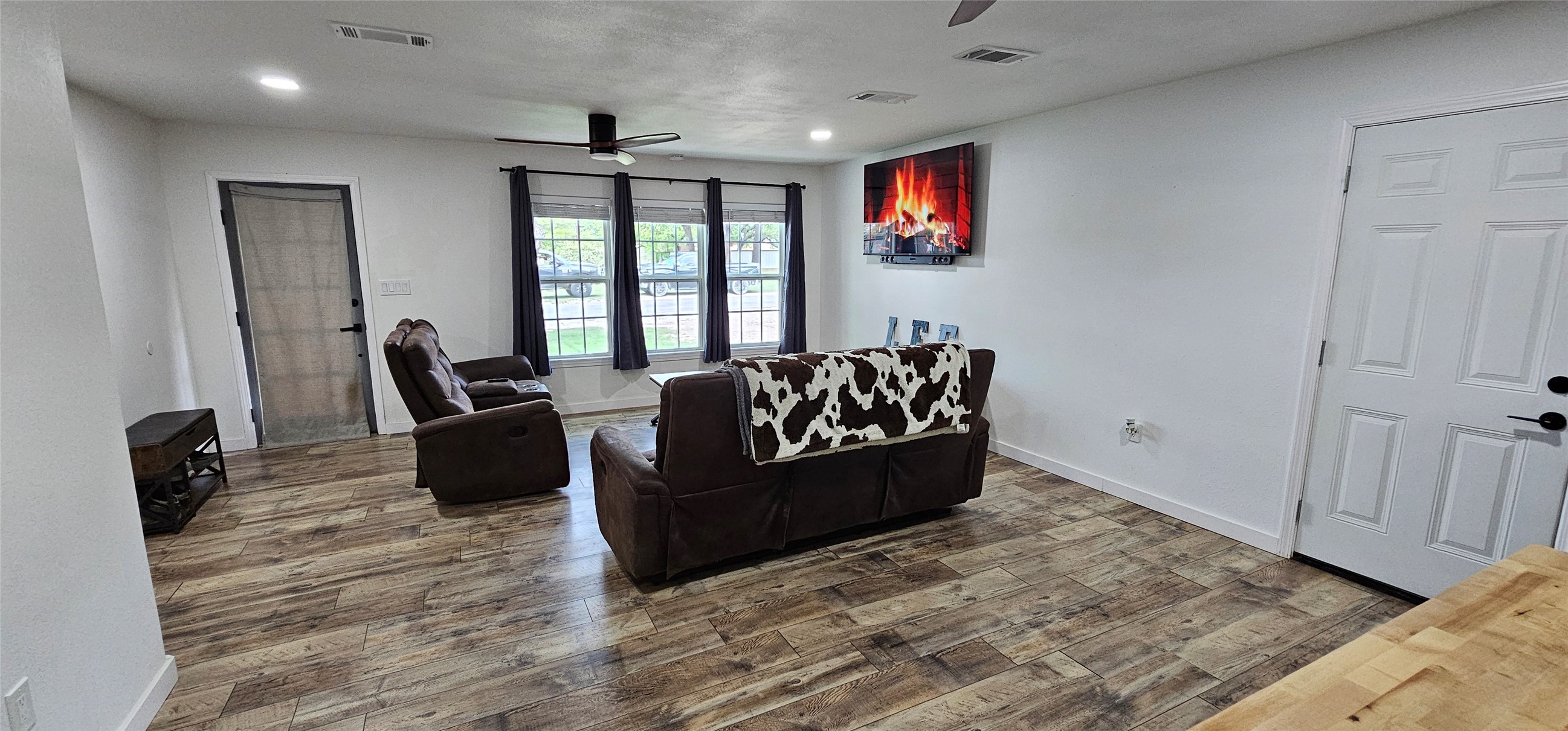 225 S Avenue D Cross Plains TX 76443