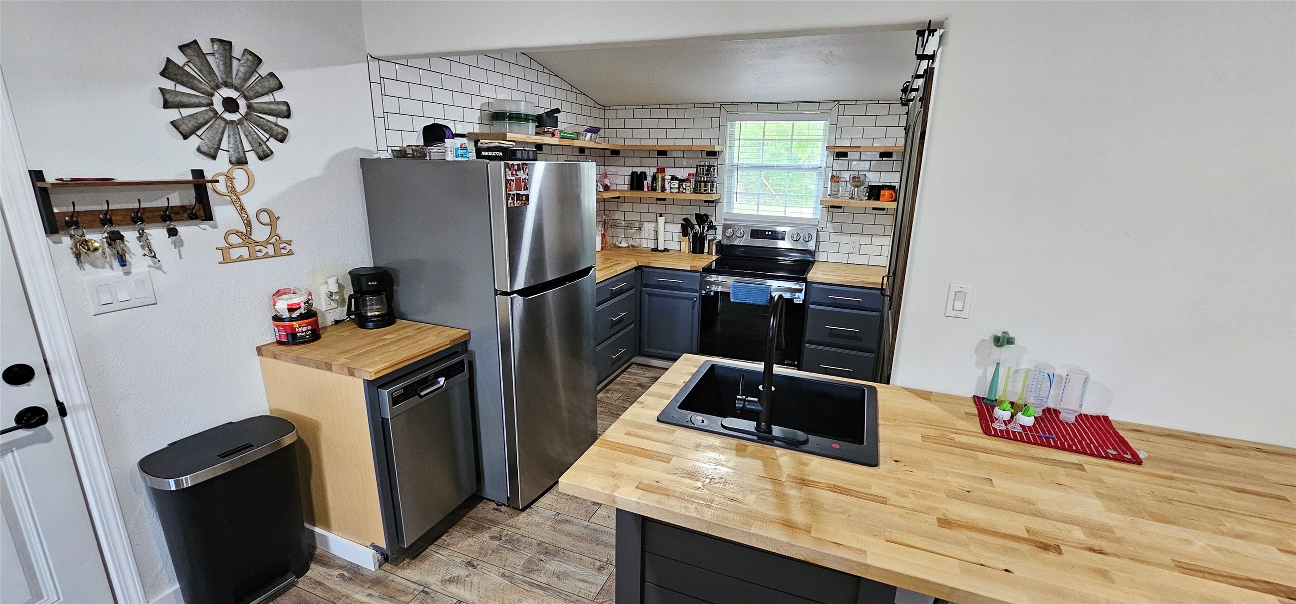 225 S Avenue D Cross Plains TX 76443