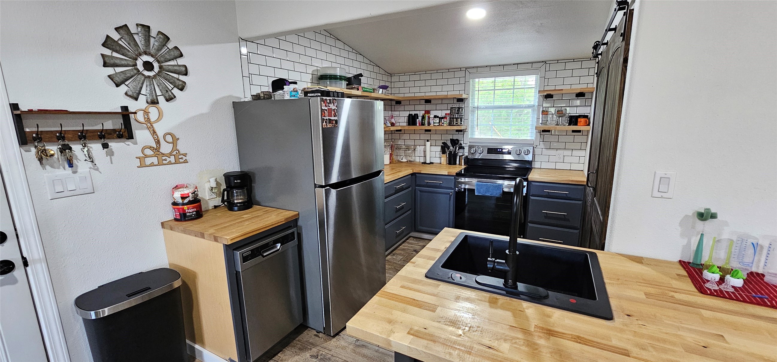 225 S Avenue D Cross Plains TX 76443