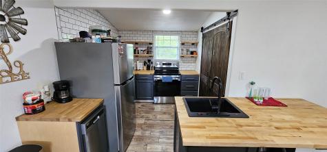 225 S Avenue D Cross Plains TX 76443