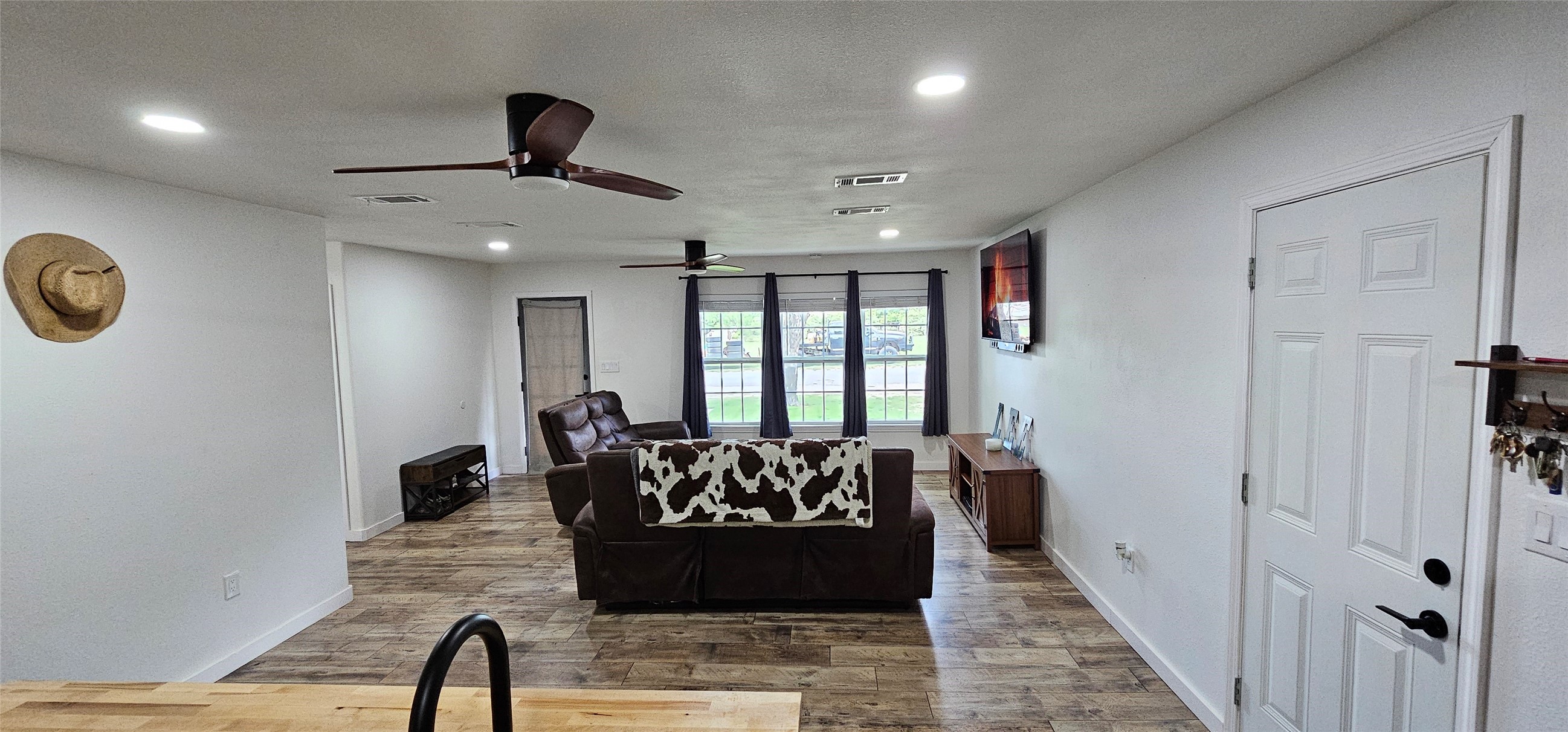 225 S Avenue D Cross Plains TX 76443
