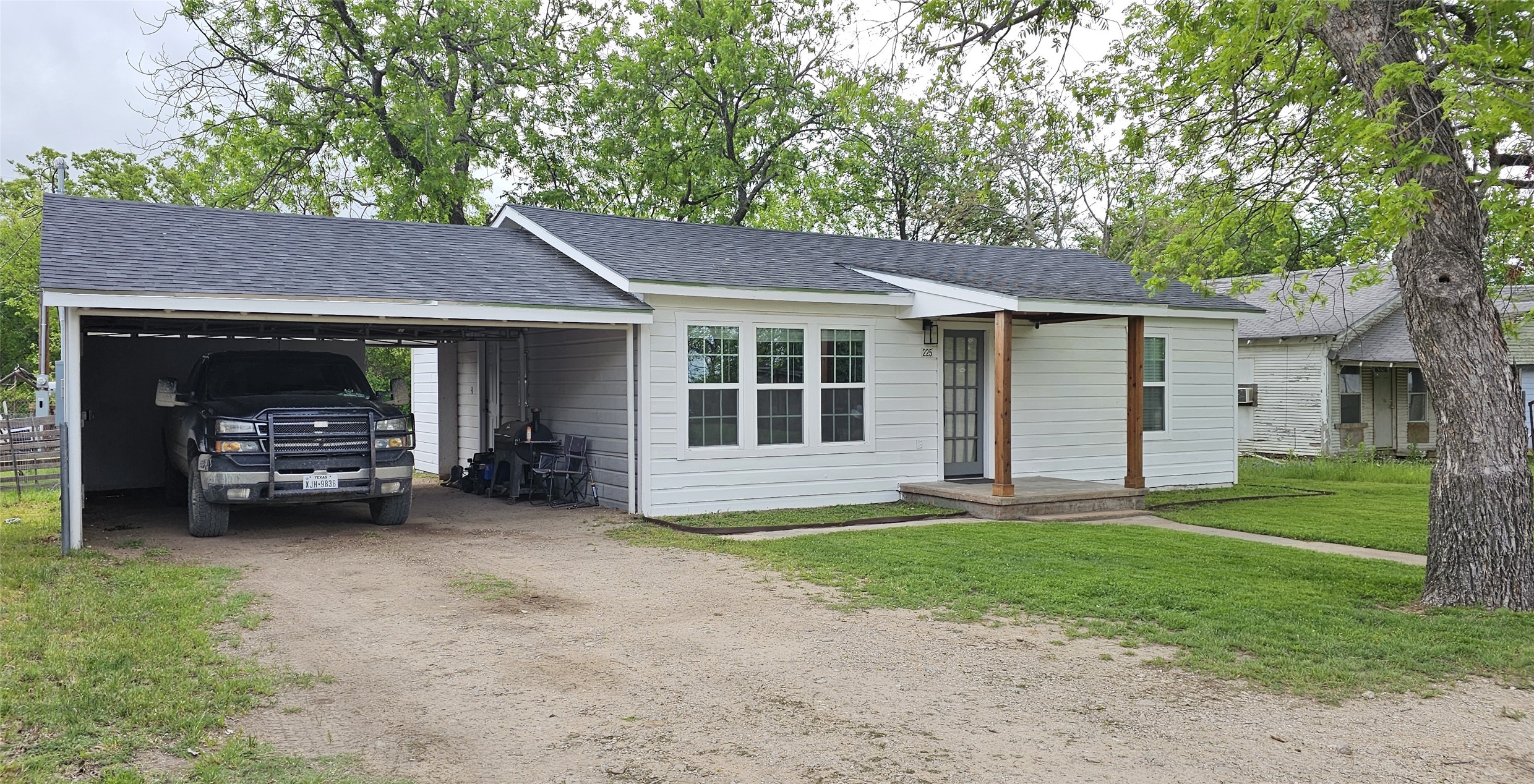 225 S Avenue D Cross Plains TX 76443