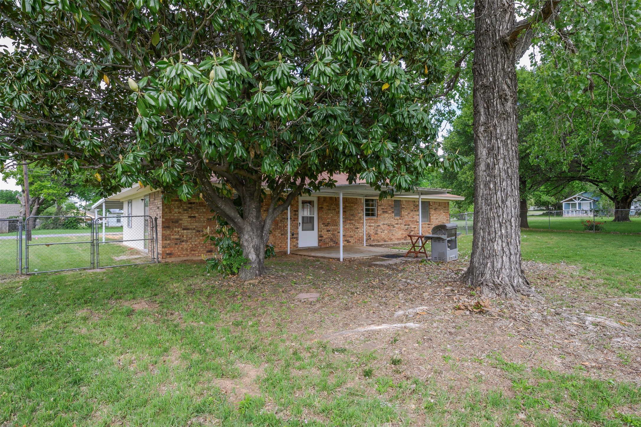 820 N Avenue A Springtown TX 76082