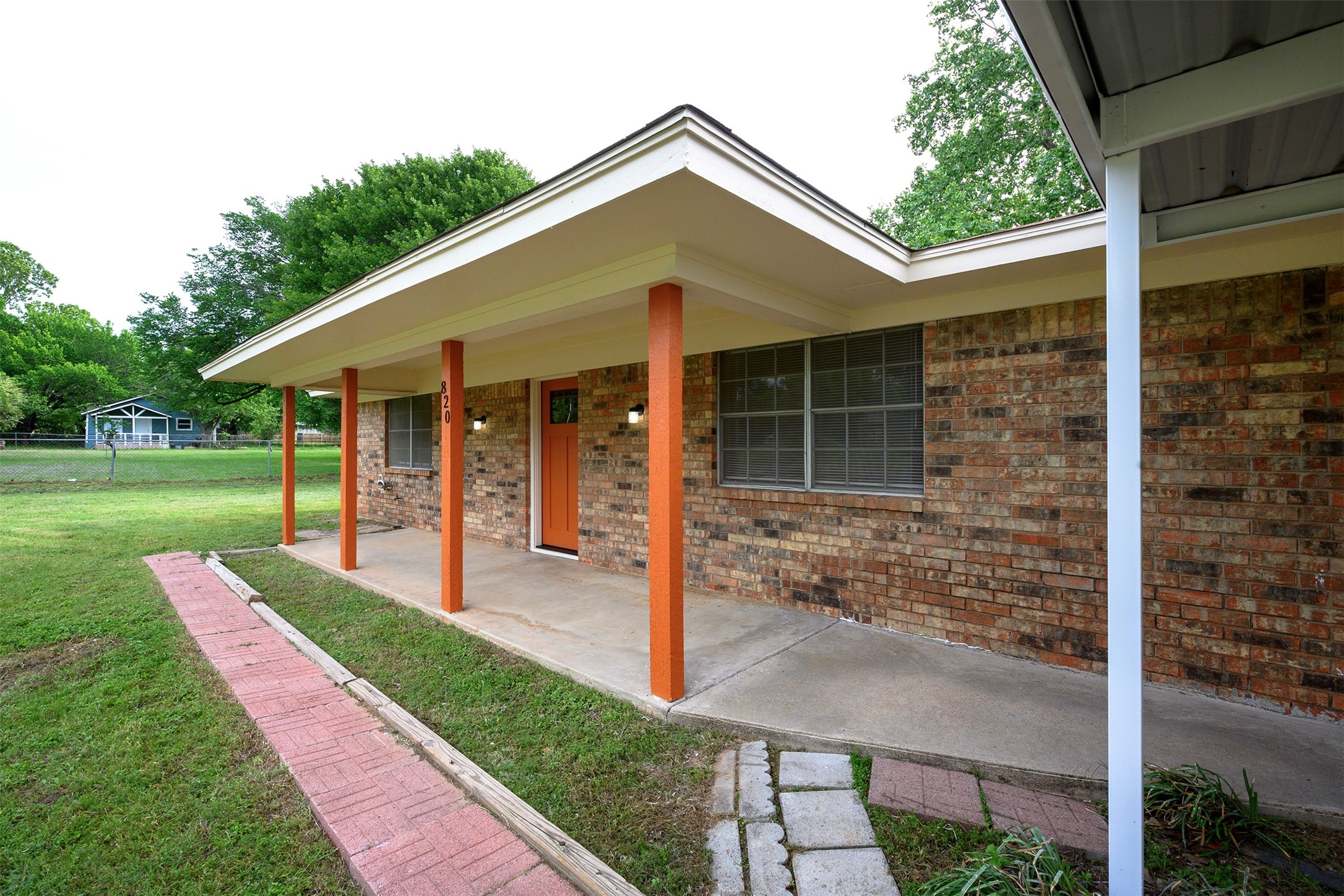 820 N Avenue A Springtown TX 76082