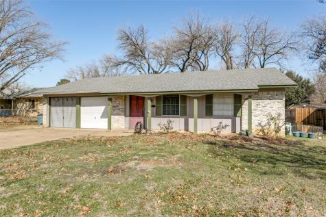 808 Fayette Drive Euless TX 76039