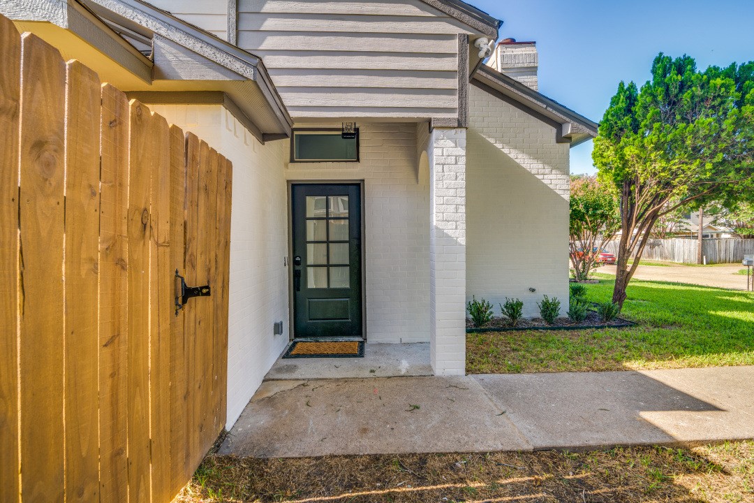 716 Versailles Street Mesquite TX 75149