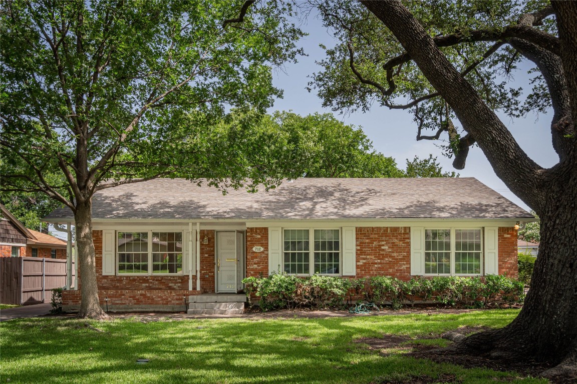 712 Sherwood Drive Richardson TX 75080