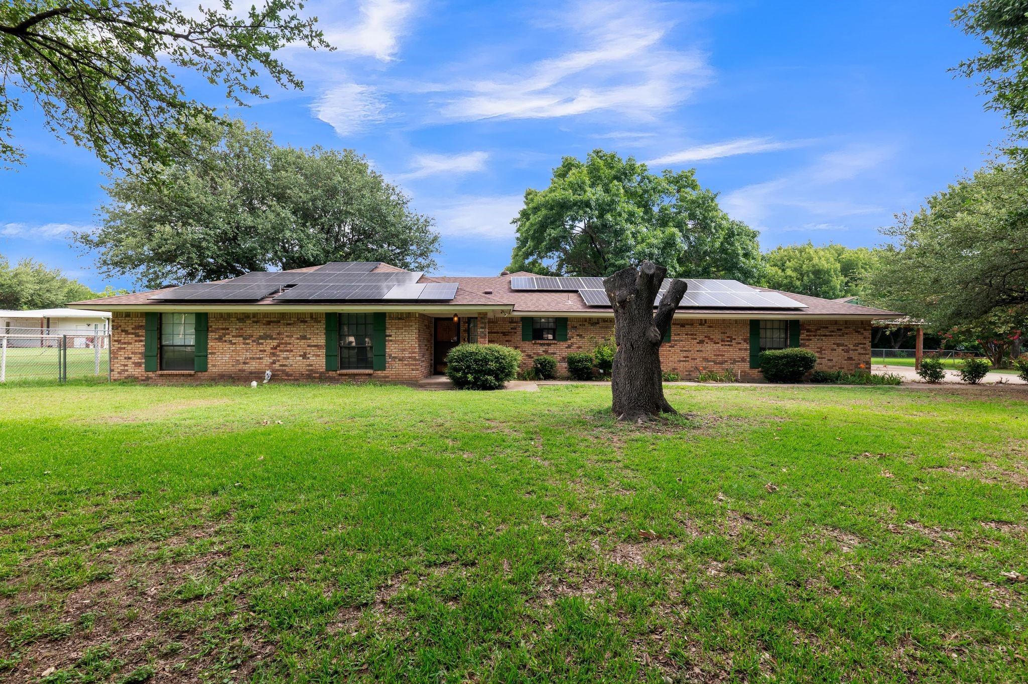 1652 Ernie Lane Grand Prairie TX 75052