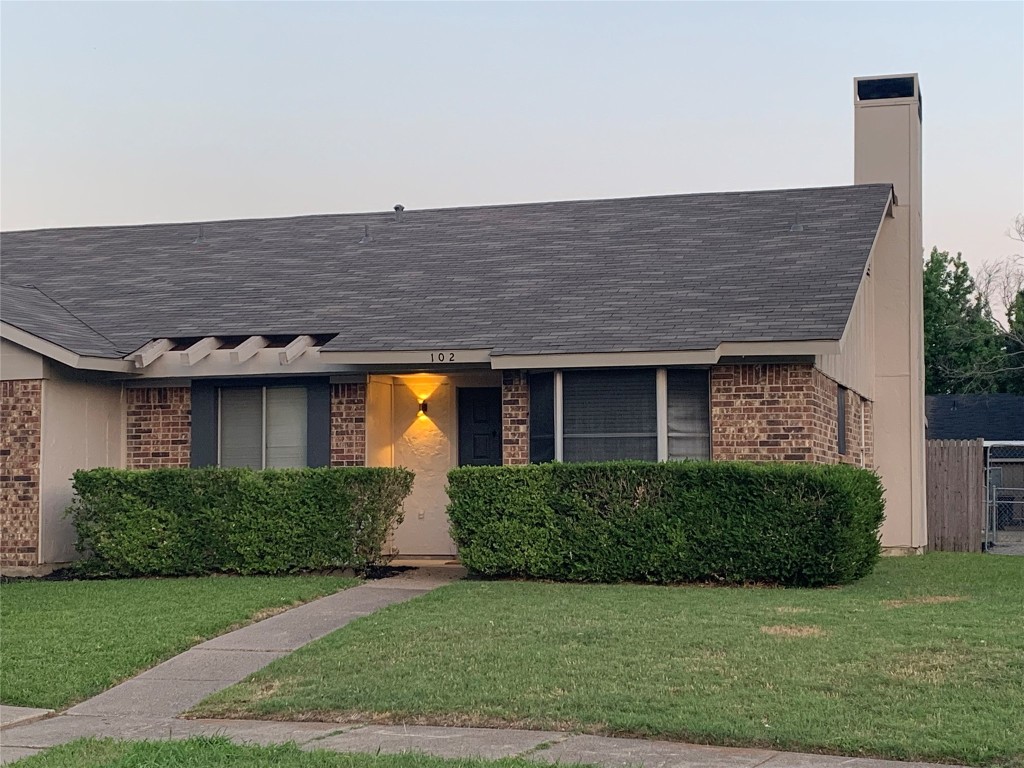 102 Kings Row Garland TX 75043