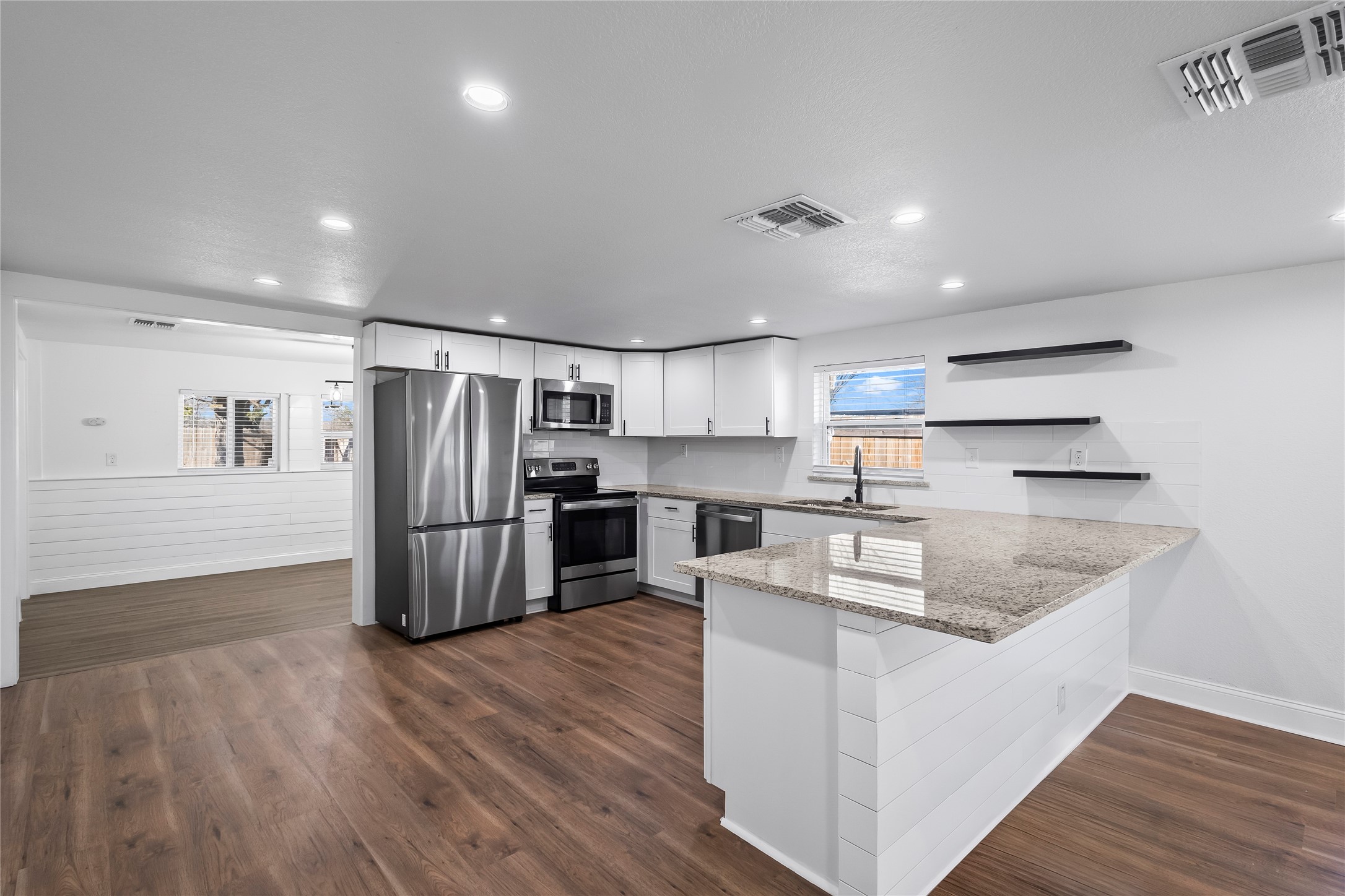 1700 S Edgewood Terrace Fort Worth TX 76105
