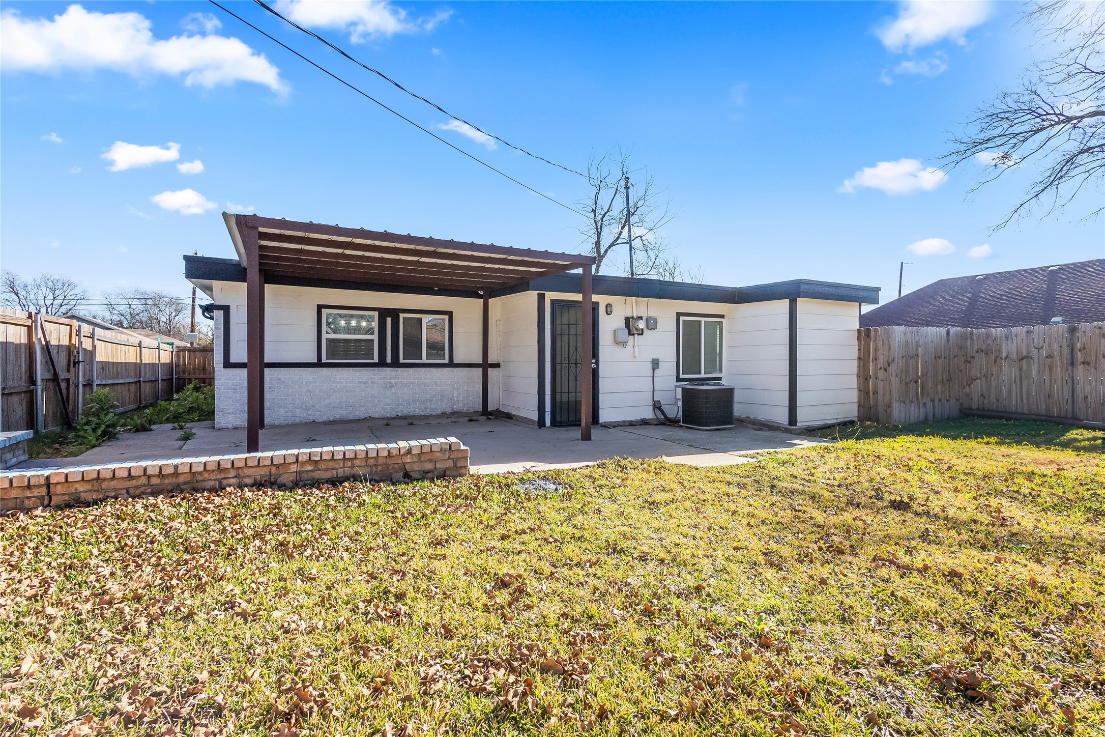 1700 S Edgewood Terrace Fort Worth TX 76105