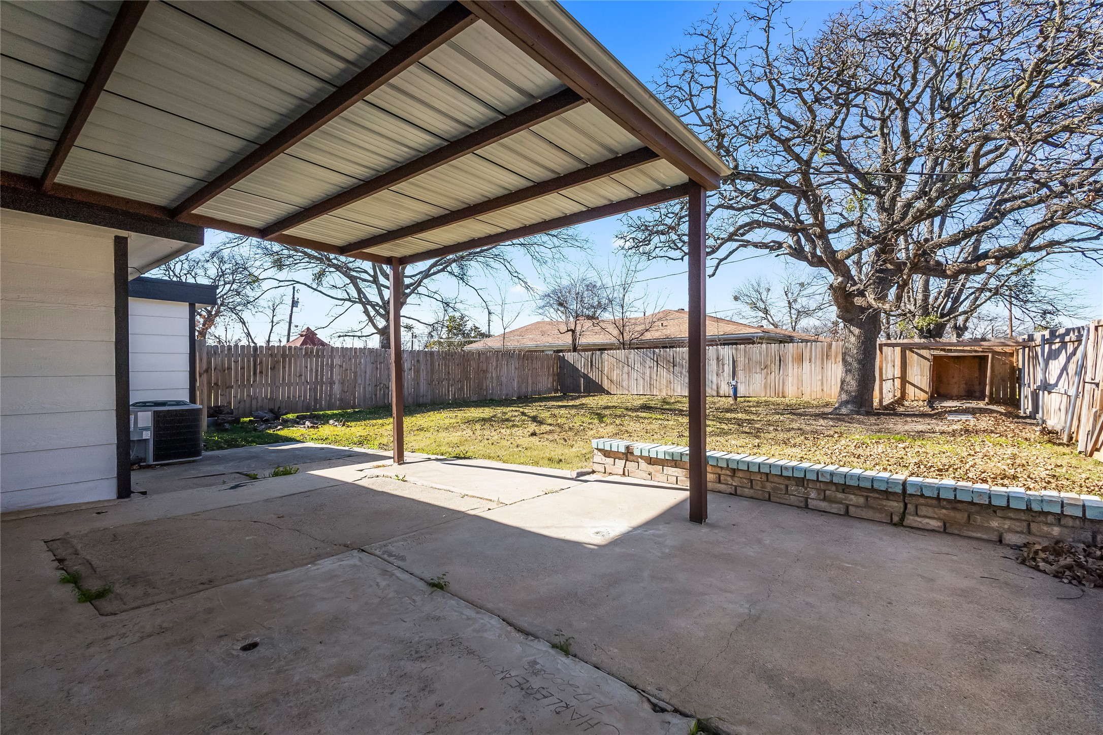 1700 S Edgewood Terrace Fort Worth TX 76105